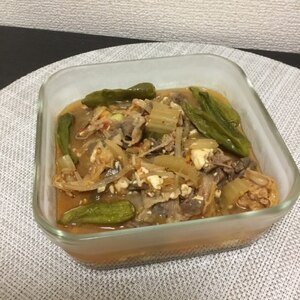 白菜キムチで肉豆腐